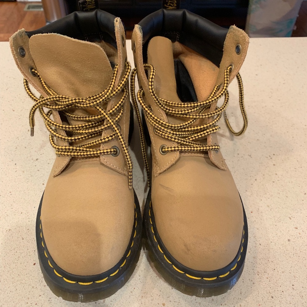 Dr Martens boots size 7